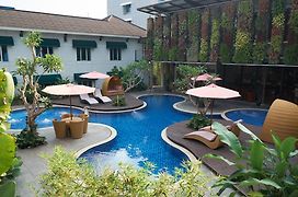 Patra Bandung Hotel