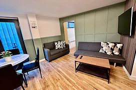 Two Bedrooms Flat - Manchester City Centre