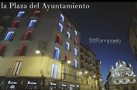 Hotel Pompaelo Plaza del Ayuntamiento&Spa
