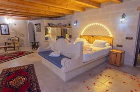 Zeus Cave Suites