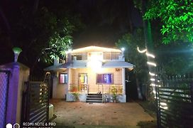 Krushna Kunj Holiday Home