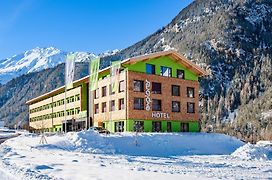 Explorer Hotel Oetztal