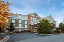 Holiday Inn Express Hotel & Suites Greensboro - Airport Area, An Ihg Hotel