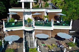 Turtle Inn Resort
