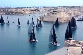 Valletta Apartment Best Harbour Views