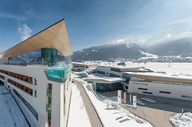 Tauern Spa Hotel&Therme