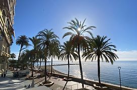 Marbella Apartamento Muy Espacioso 180 M2 Primera Linea De Playa Y Centro Ciudad Con Barco Opcional