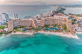 Grand Fiesta Americana Coral Beach Cancun