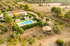 Villa Elia With Pool, Yurt And Sea Views