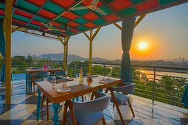 Aaj Haveli - Lake Facing Boutique Hotel By Levelup Hotels