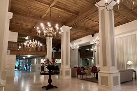 Orchid Suites - Historic Palm Beach Hotel Condominium