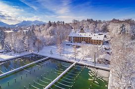 Yachthotel Chiemsee Gmbh