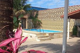 Casa com piscina - praia Peruíbe