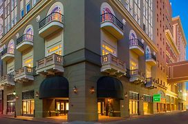 Courtyard By Marriott New Orleans French Quarter/Iberville