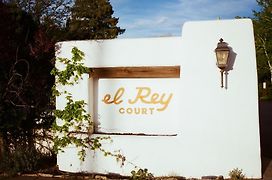 El Rey Court