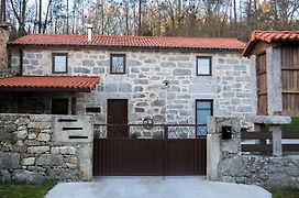 A Casa Da Moreira - Casa Rural En Ponte Maceira
