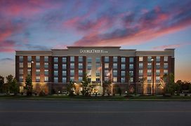 Doubletree By Hilton Raleigh-Cary