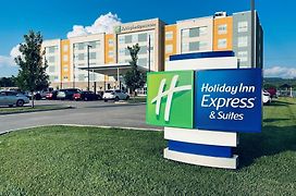 Holiday Inn Express & Suites - Moundsville, An Ihg Hotel