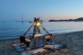La Demeure De Poulpican Chambre Broceliande Jacuzzi Charme Et Romantique Mer Plage Restaurant A 300M Golfe Saint Tropez