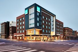 Ac Hotel By Marriott Oklahoma City Bricktown