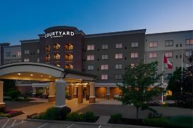 Courtyard By Marriott Buffalo Airport