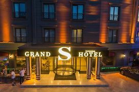 Grand S Hotel