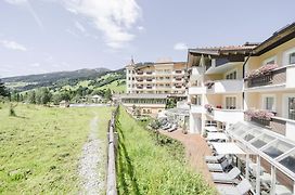 Traumhotel Alpina Superior Adults Only Hotel