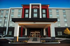 Hampton Inn & Suites By Hilton Thunder Bay