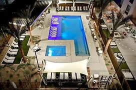 Home2 Suites By Hilton Las Vegas Convention Center - No Resort Fee