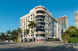 Hampton Inn & Suites Miami Wynwood Design District, Fl