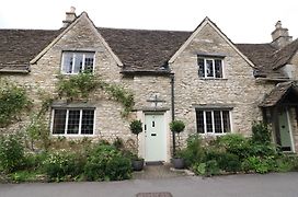 Castle Combe Cottage