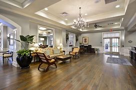 Hampton Inn & Suites Savannah Historic District