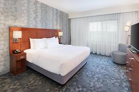 Courtyard By Marriott Pittsburgh Washington Meadow Lands