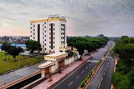 Hotel Sks Grand Palace-Vrindavan