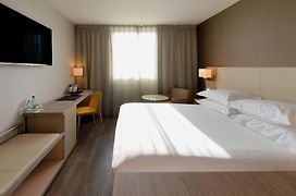 Ac Hotel By Marriott Marseille Prado Velodrome