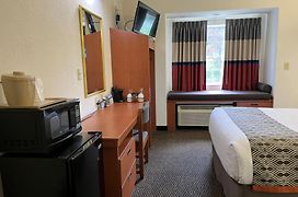 Microtel Inn And Suites By Wyndham - Lady Lake/ The Villages