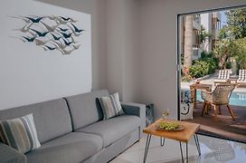 Galazio Apartments&Suites by Estia