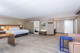 Hampton Inn & Suites Kittery