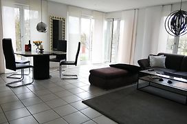 Schicke 2 Zimmer Wohnung, nah an Stuttgart Messe, Flughafen