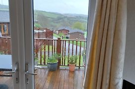 Devon Hills Holiday Park Luxury Timber Lodge Pet Friendly With Hot Tub 2 To 6 Guests