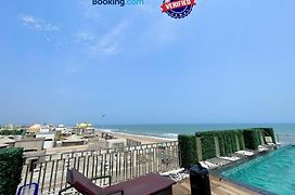 Hotel Tbs - All-Rooms-Sea View, Swimming-Pool, Fully-Air-Conditioned-Hotel With-Lift-And-Parking-Facility Breakfast-Included