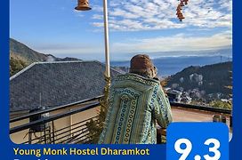 Young Monk Hostel & Cafe Dharamkot