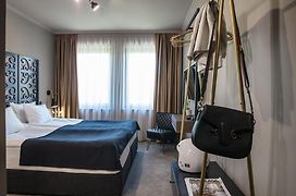 Reverence Boutique Hotel
