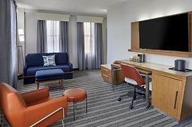 Courtyard By Marriott Nashville Downtown