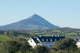 Westport Country Lodge Hotel