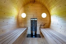Modern Chalet in Tauplitz with Sauna