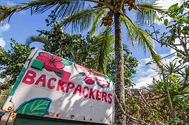 Backpackers Vacation Inn And Plantation Village