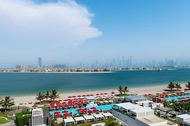 Th8 Palm Dubai Beach Resort, Vignette Collection An Ihg Hotel