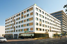 Holiday Inn Express & Suites - Basel - Allschwil, An Ihg Hotel