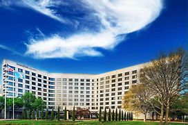 Doubletree By Hilton Tulsa At Warren Place